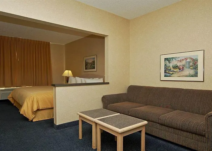 Hotel Fairfield By Marriott & Old Town