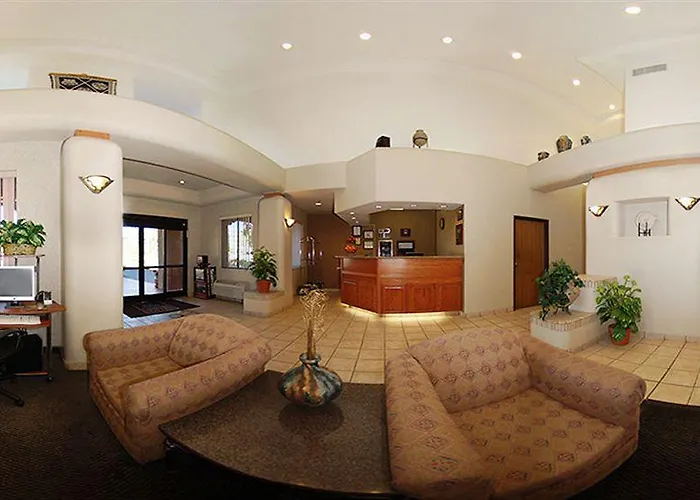 Hotel Fairfield By Marriott & Old Town