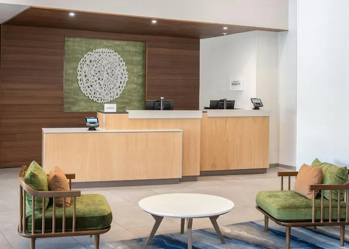 Fairfield By Marriott & Old Town Hotel 2*