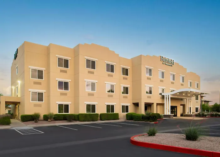 Fairfield By Marriott & Old Town 2*