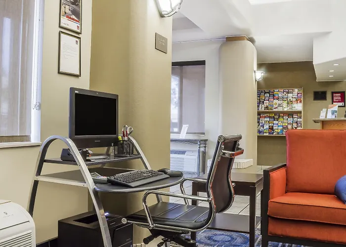 Fairfield By Marriott & Old Town 2*