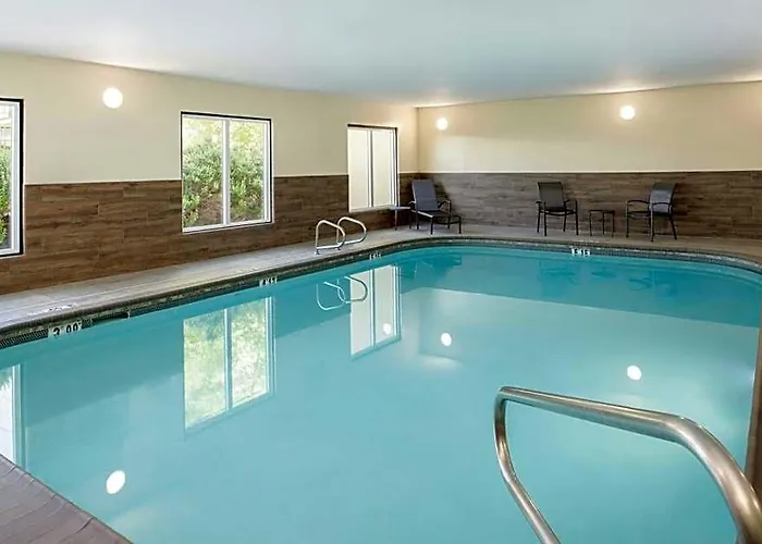 Hotel Fairfield By Marriott & Old Town