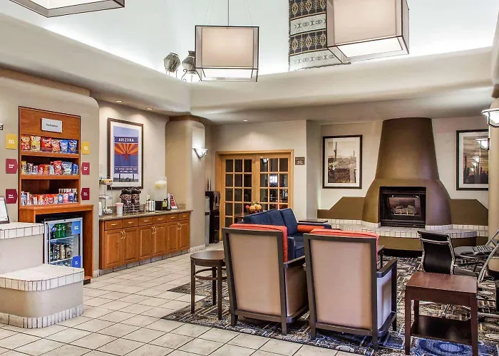 Hotel Fairfield By Marriott & Old Town