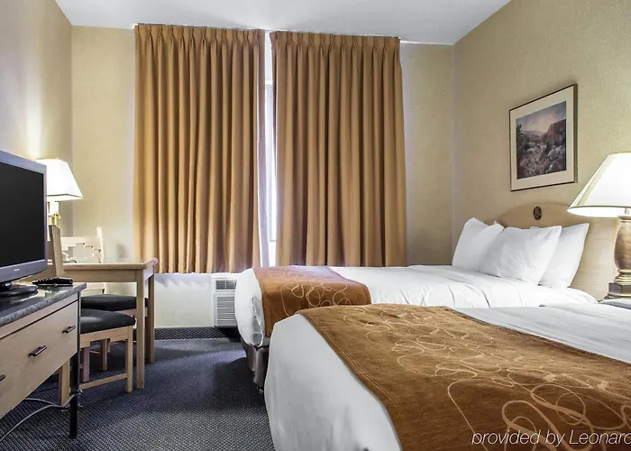Hotel Fairfield By Marriott & Old Town 2*