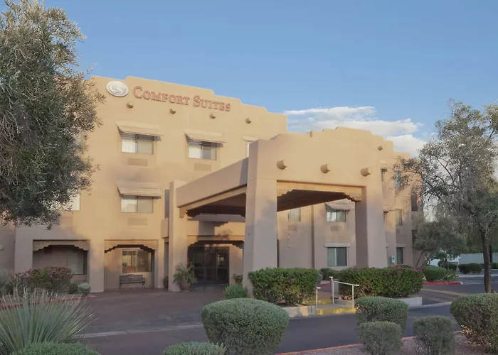Fairfield By Marriott & Old Town Hotel