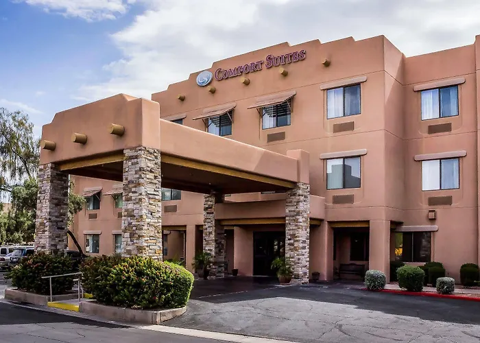 Fairfield By Marriott & Old Town 2*