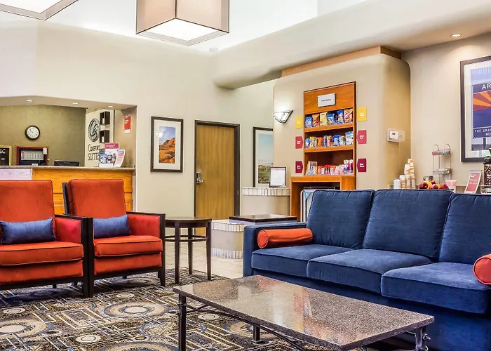 Hotel Fairfield By Marriott & Old Town 2*